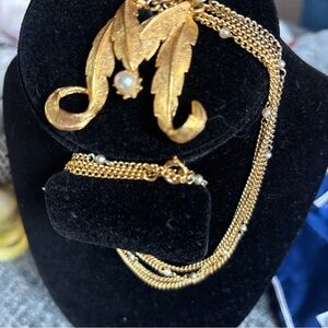 Goldtone Initial Pendant Necklace BSK 22”for‎ Mom